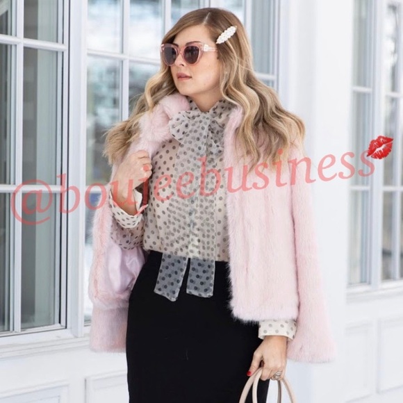 ZARA Pack of Faux Pearl Hair Clips - Picture 3 of 7